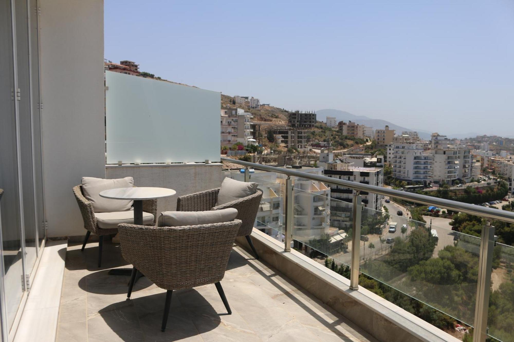 Infinity Sea View Penthouse Apartment Саранде Екстериор снимка